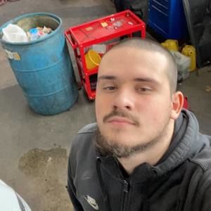 Meet your Posher, Christopher